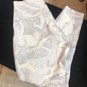 White Lulu leggings